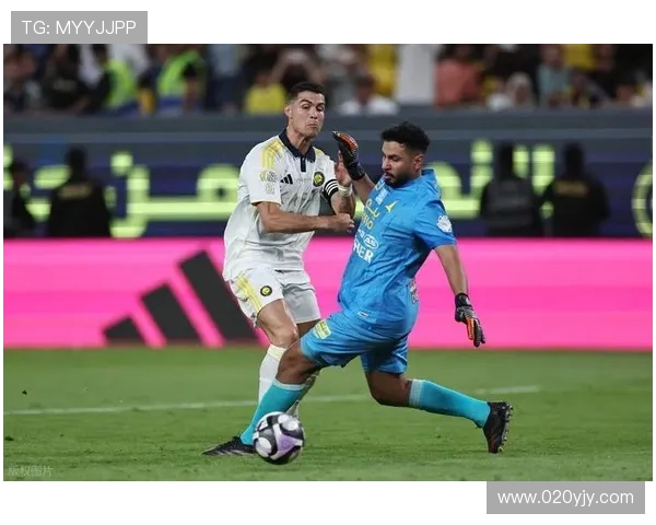 揭秘C罗2018世界杯战靴背后的科技与传奇故事全面解析其性能奥秘